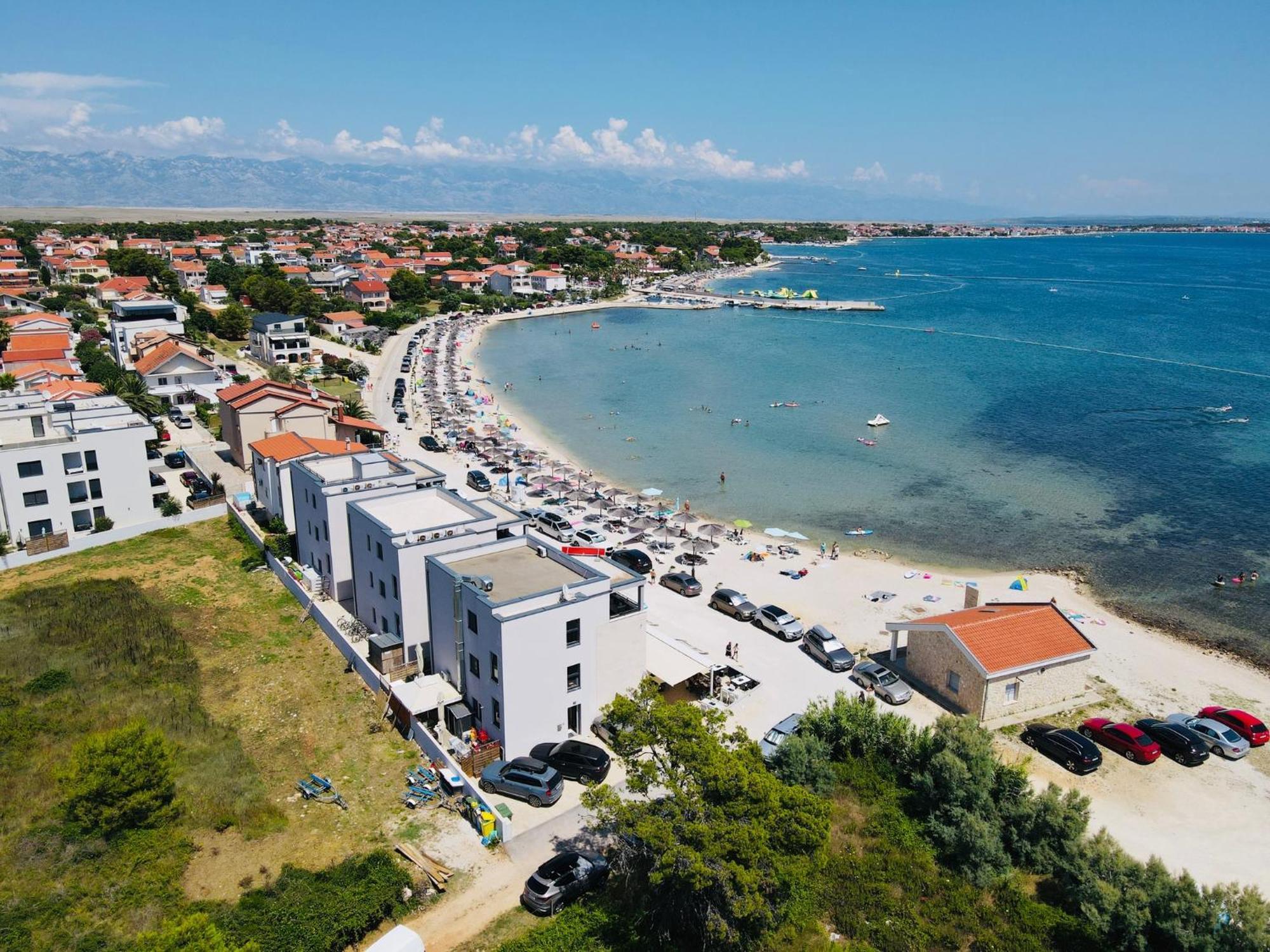 Apartments The Beach Resort Vir Exterior foto