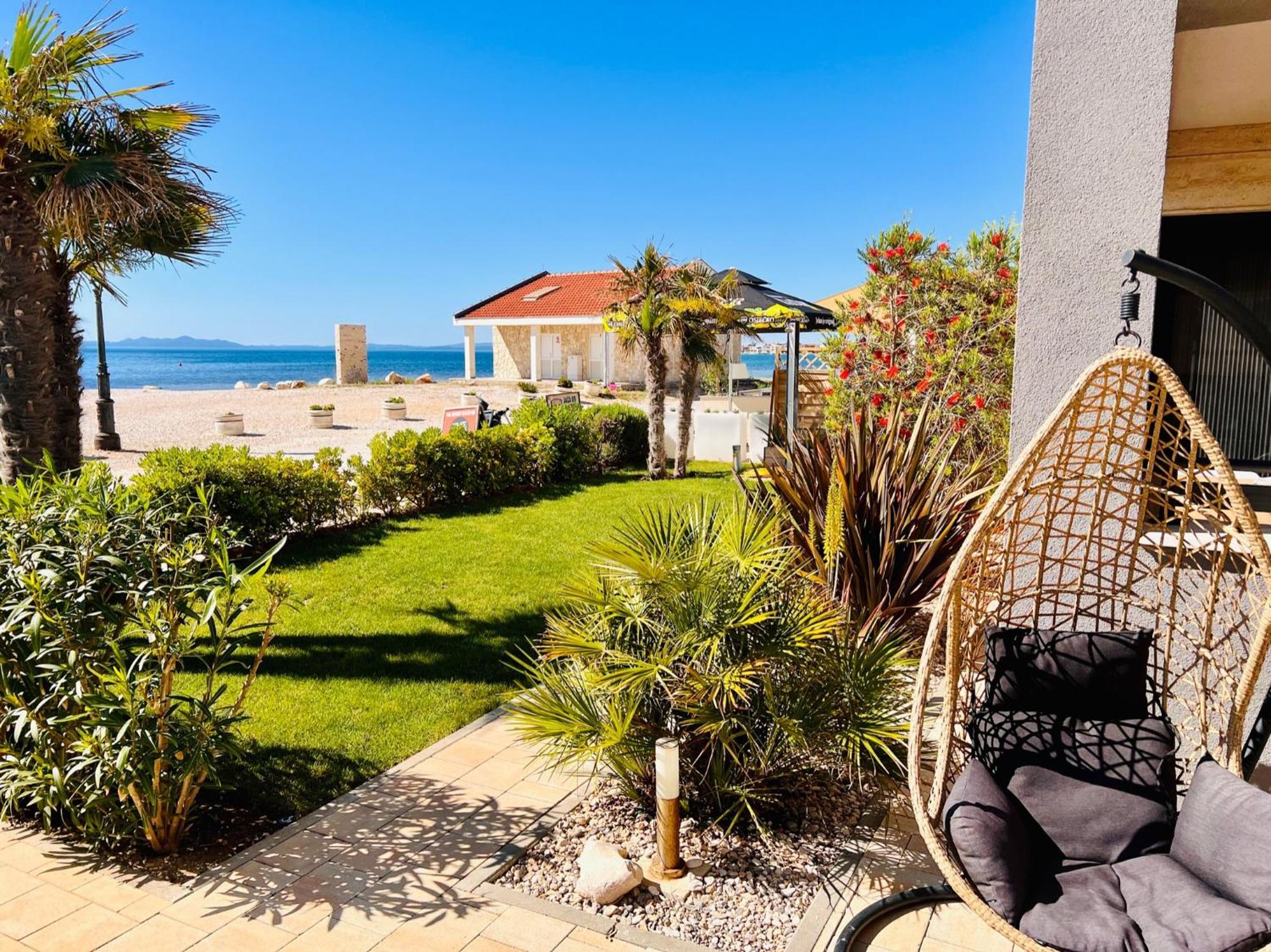 Apartments The Beach Resort Vir Exterior foto
